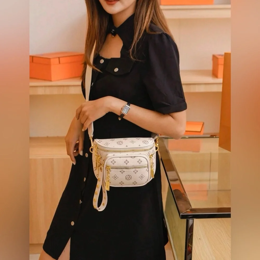 New Classy Crossbody Bag - Picture 2 of 4